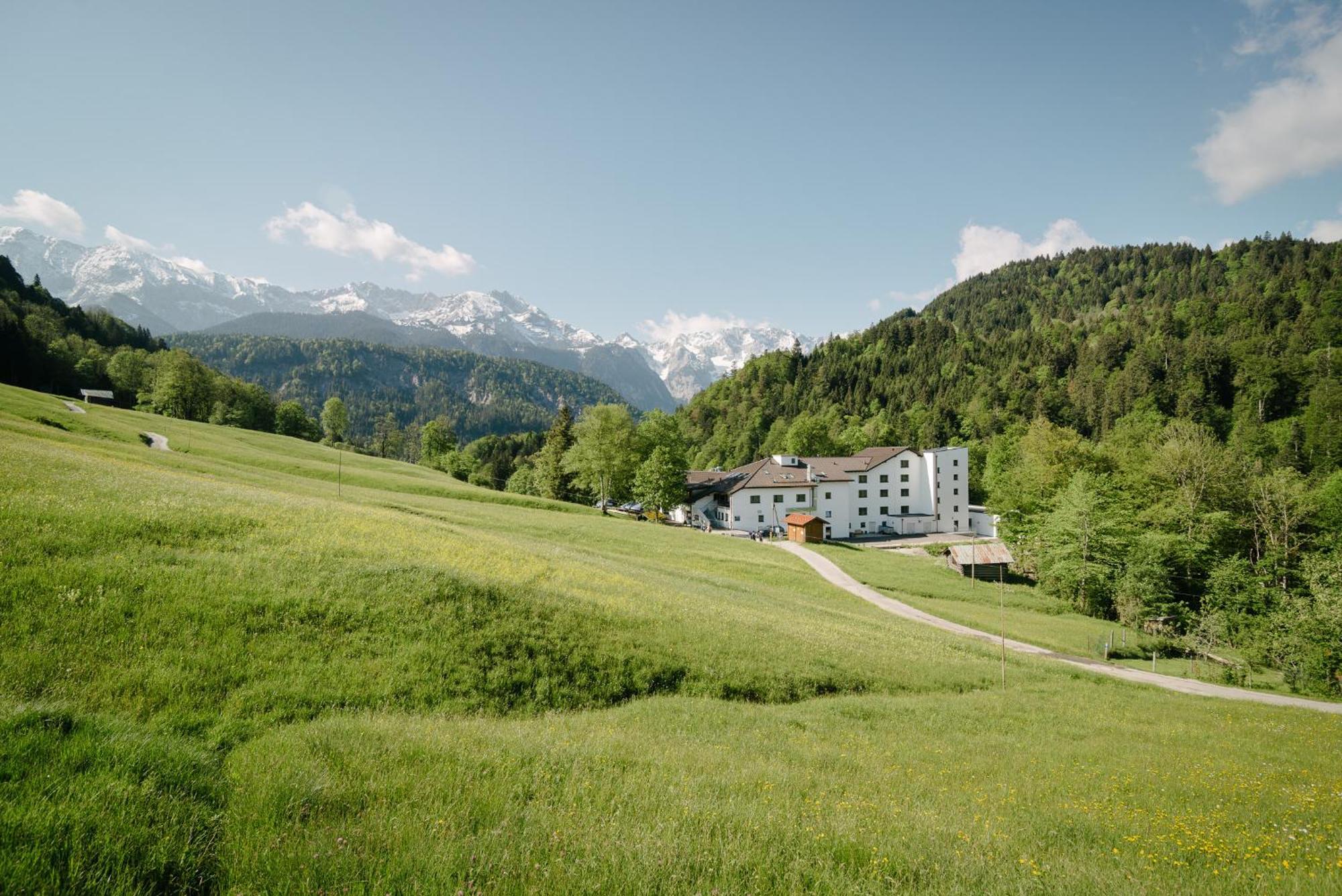 Das Graseck - Mountain Hideaway & Health Care Garmisch-Partenkirchen Exterior photo